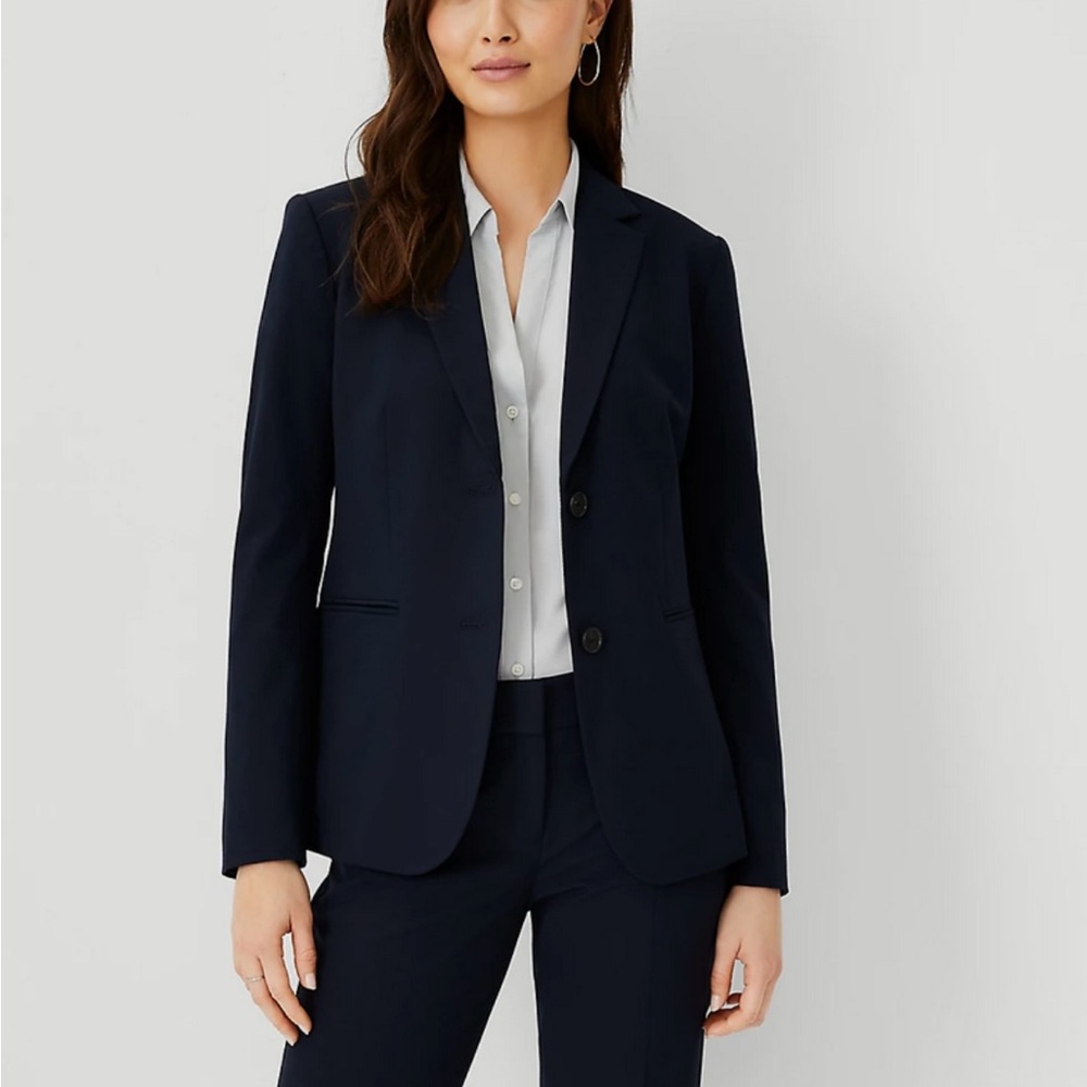 Ann Taylor petite seasonless stretch two button blazer 16P